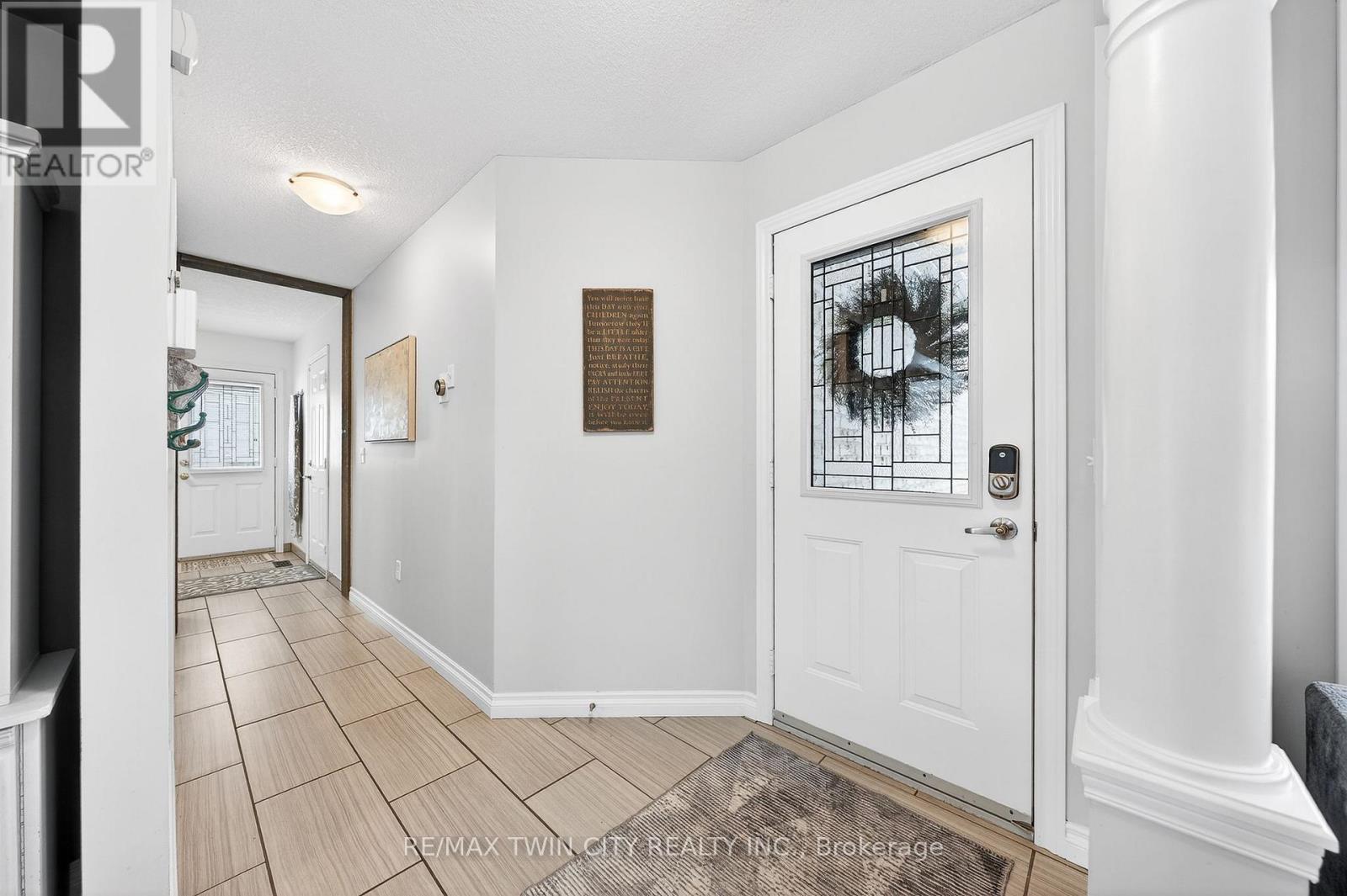 100 Hay Crescent, Cambridge, Ontario  N1P 1H7 - Photo 6 - X12837972