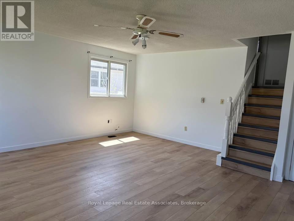 312 Pineview Gardens, Shelburne, Ontario  L9V 3A2 - Photo 4 - X12838038