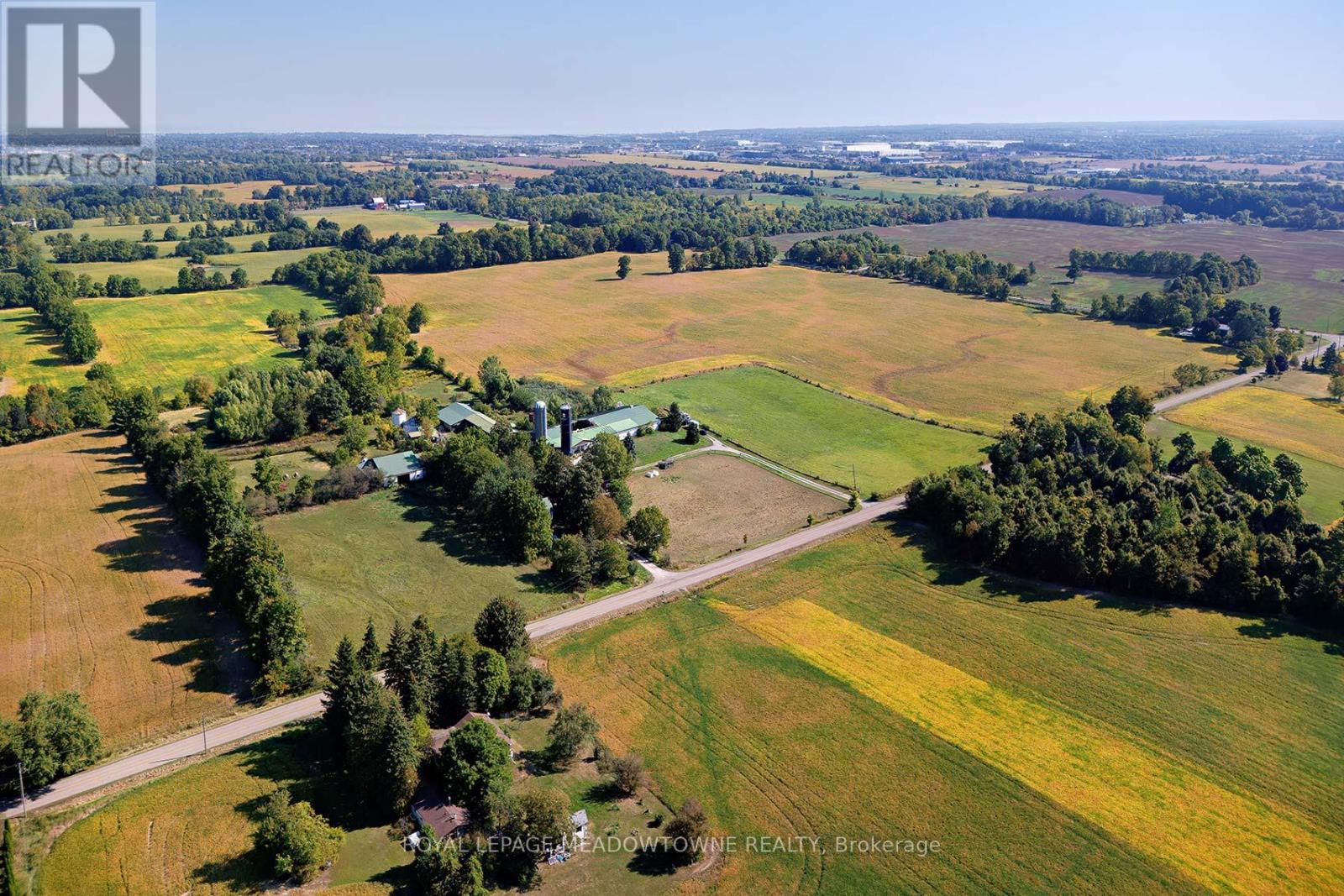 7166 English Church Road E, Hamilton, Ontario  L0R 1W0 - Photo 3 - X12838044