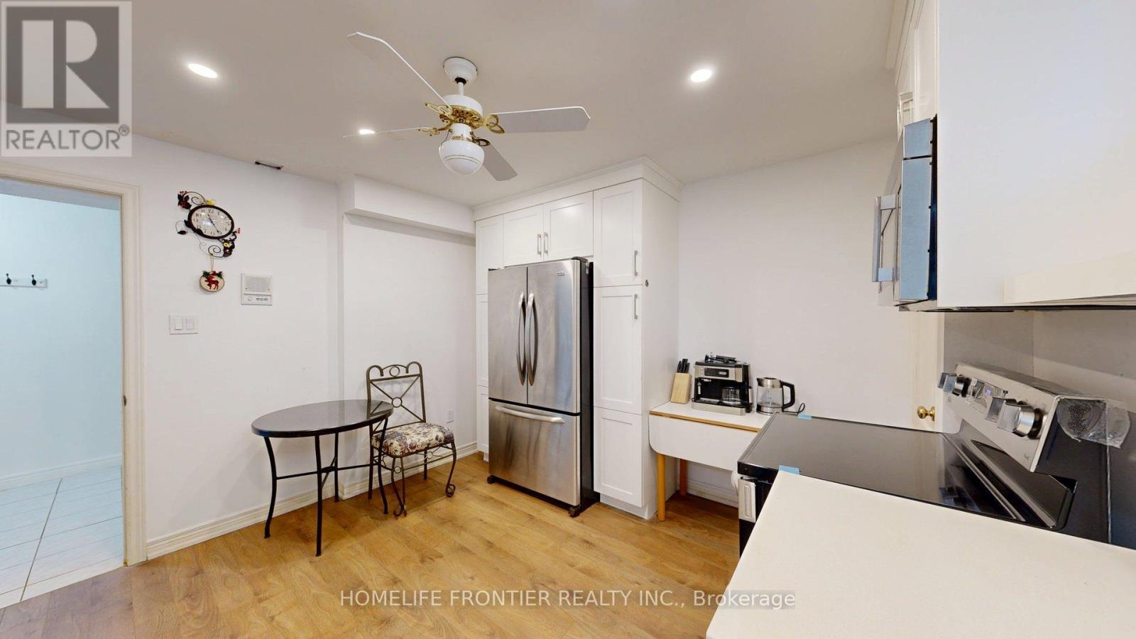 22a Avonlea Place, Richmond Hill, Ontario  L4B 3N8 - Photo 24 - N12836884