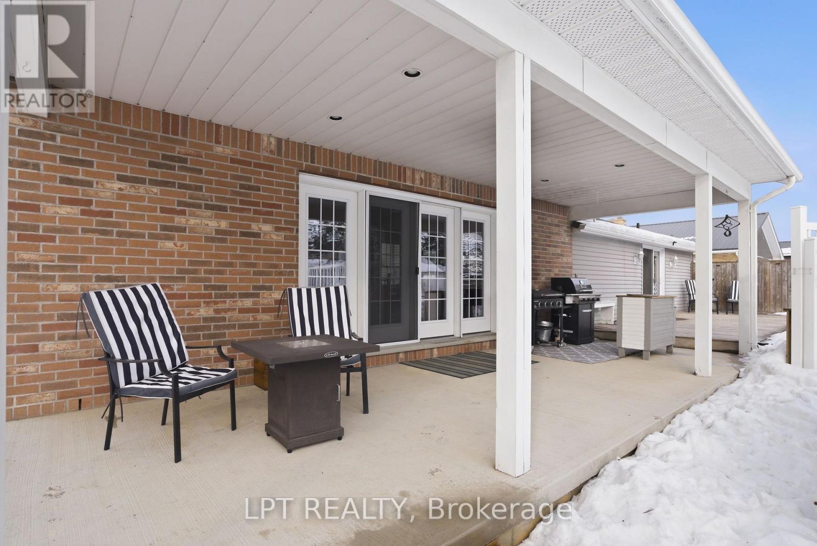 143 Main Street, South Huron, Ontario  N0M 1N0 - Photo 36 - X12828288