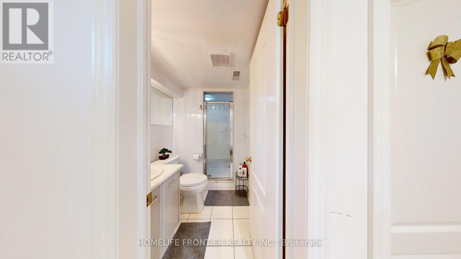 22a Avonlea Place, Richmond Hill, Ontario  L4B 3N8 - Photo 16 - N12836884