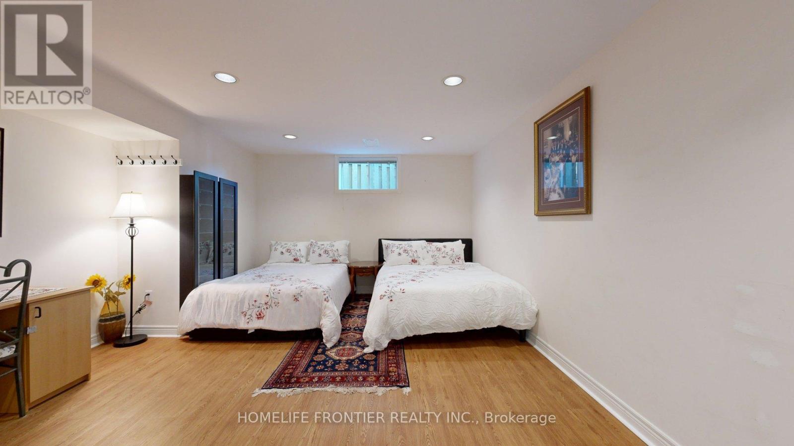 22a Avonlea Place, Richmond Hill, Ontario  L4B 3N8 - Photo 5 - N12836884