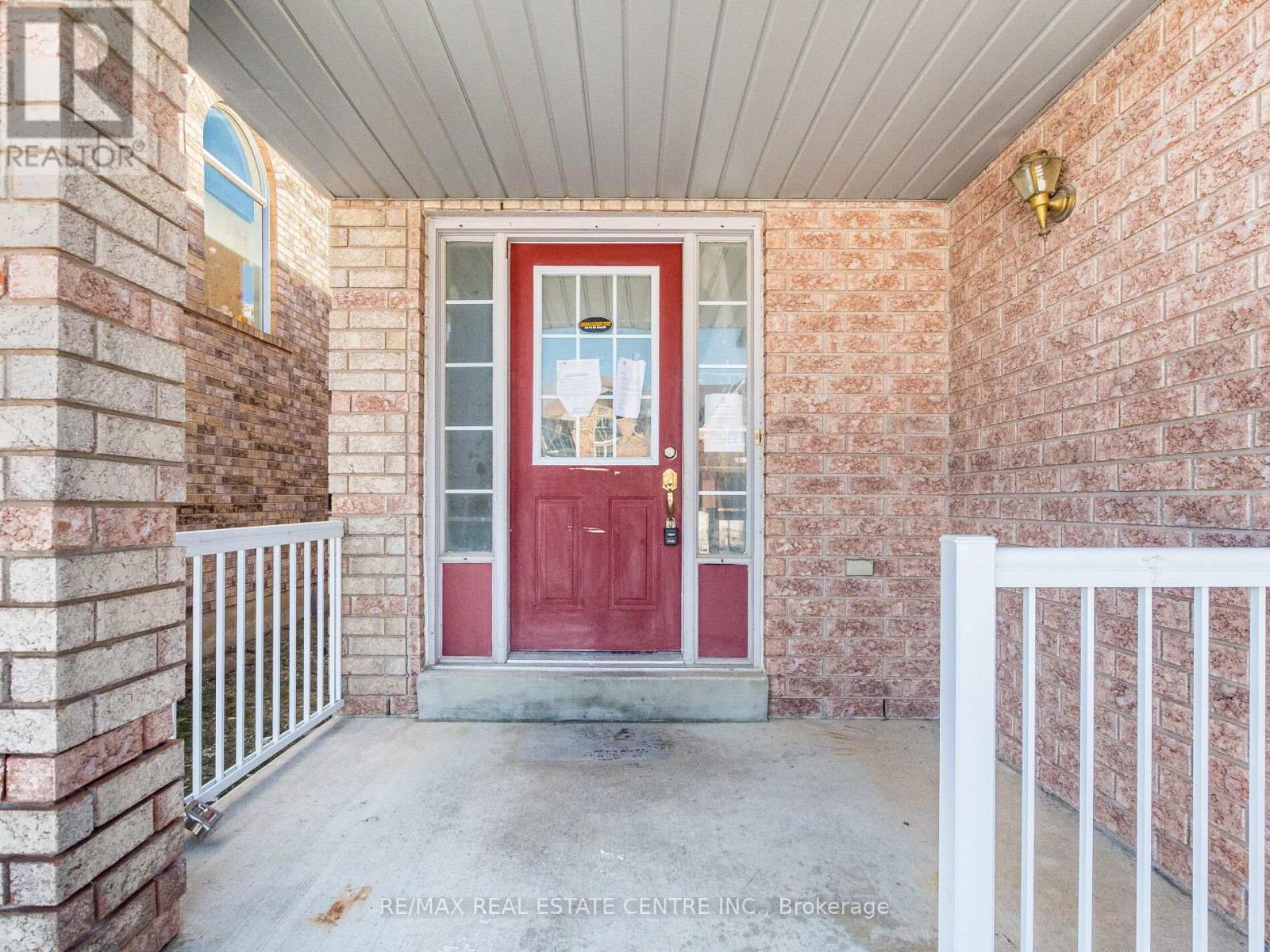 85 El Camino Way, Brampton, Ontario  L7A 3C4 - Photo 3 - W12836576