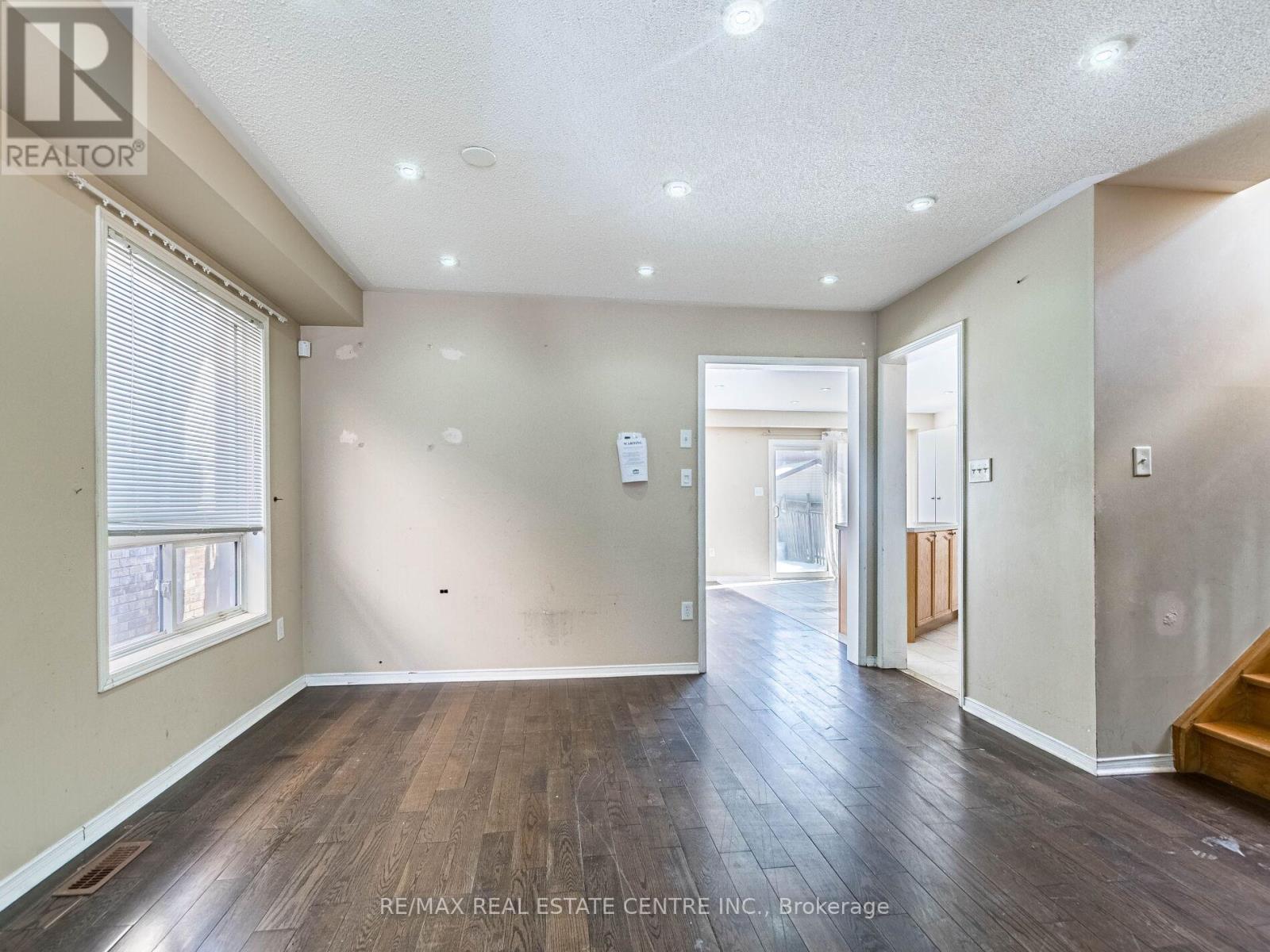 85 El Camino Way, Brampton, Ontario  L7A 3C4 - Photo 7 - W12836576