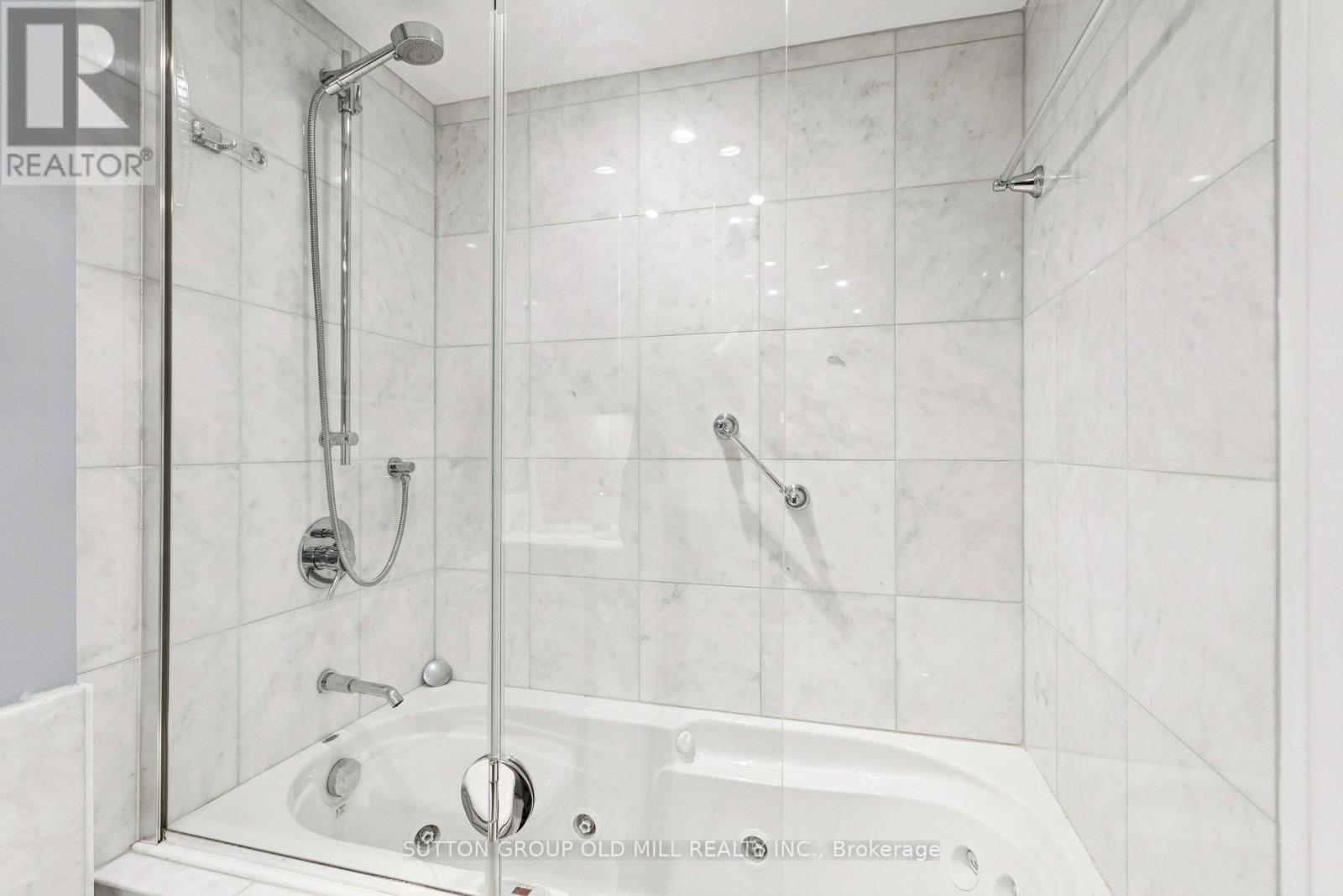 #406 - 2045 Lakeshore Boulevard W, Toronto, Ontario M8V 2Z6 - Photo 15 - W12837046