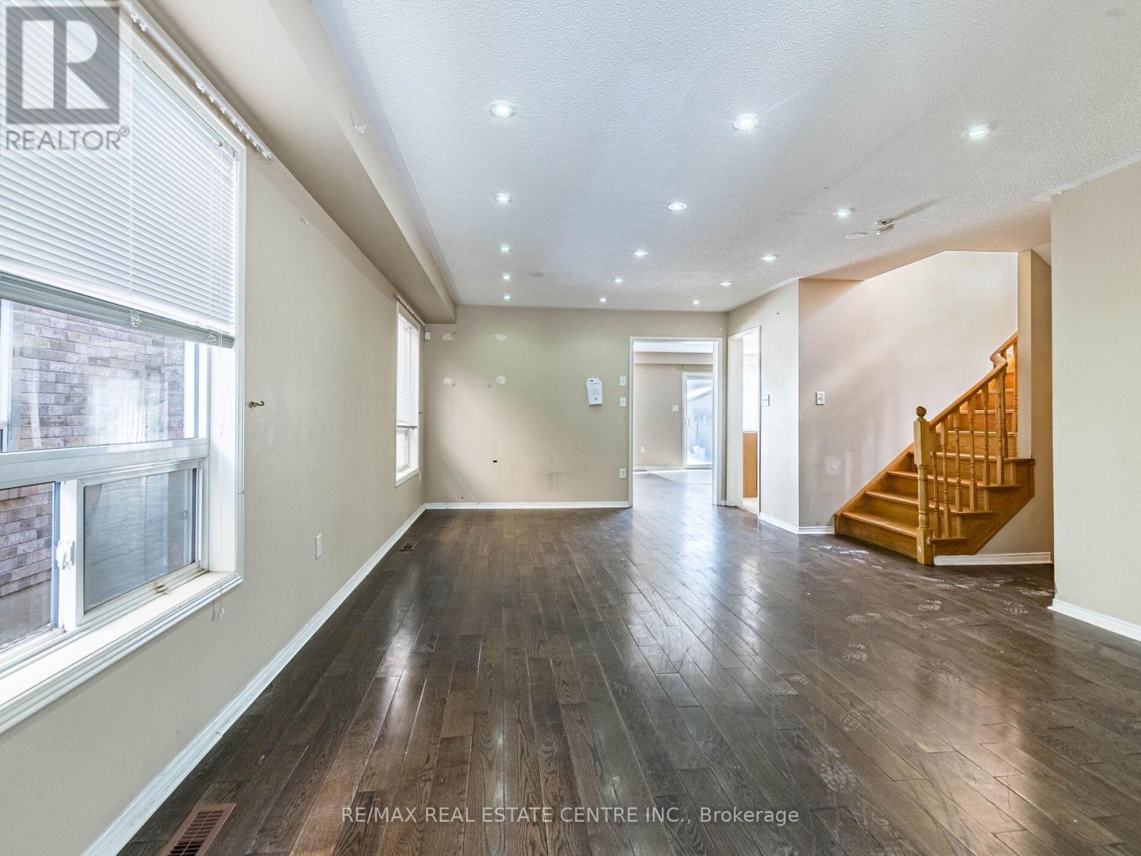 85 El Camino Way, Brampton, Ontario  L7A 3C4 - Photo 6 - W12836576