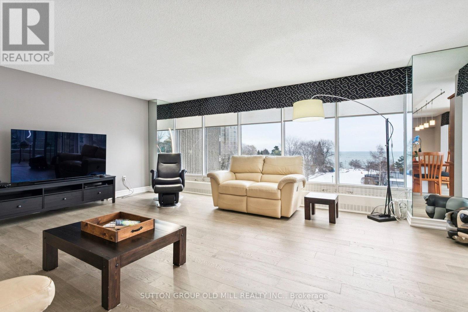 #406 - 2045 Lakeshore Boulevard W, Toronto, Ontario M8V 2Z6 - Photo 8 - W12837046