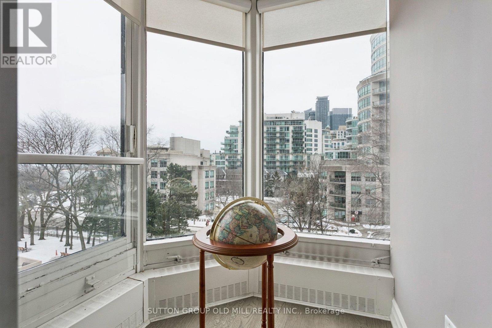 #406 - 2045 Lakeshore Boulevard W, Toronto, Ontario M8V 2Z6 - Photo 9 - W12837046