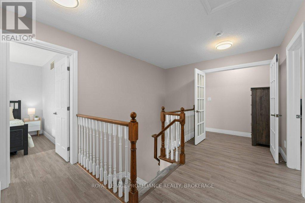 1075 Greenwood Park Drive, Kingston, Ontario K7K 7C8 - Photo 17 - X12838198