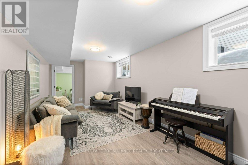 1075 Greenwood Park Drive, Kingston, Ontario K7K 7C8 - Photo 29 - X12838198