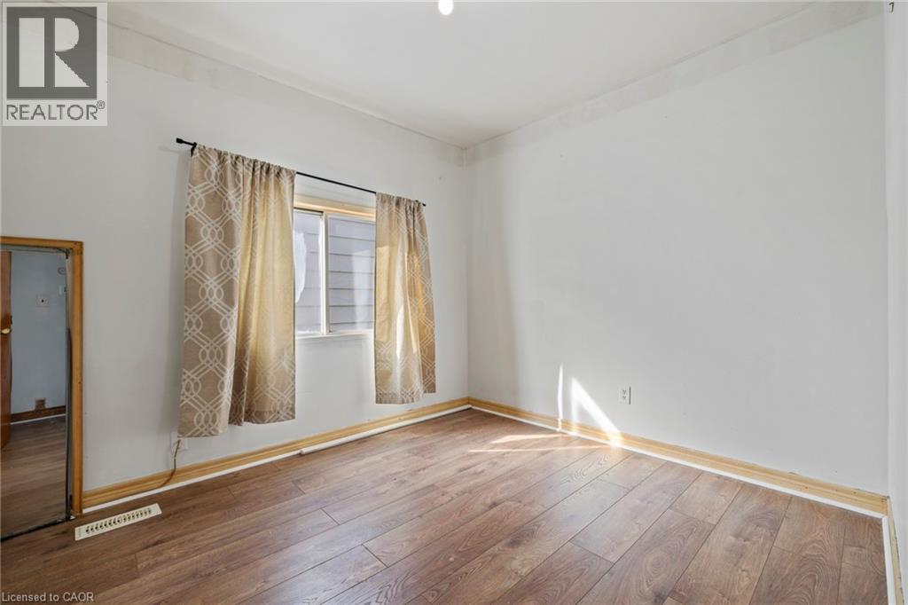 201 East 23rd. Street, Hamilton, Ontario  L8V 2X2 - Photo 9 - 40806691