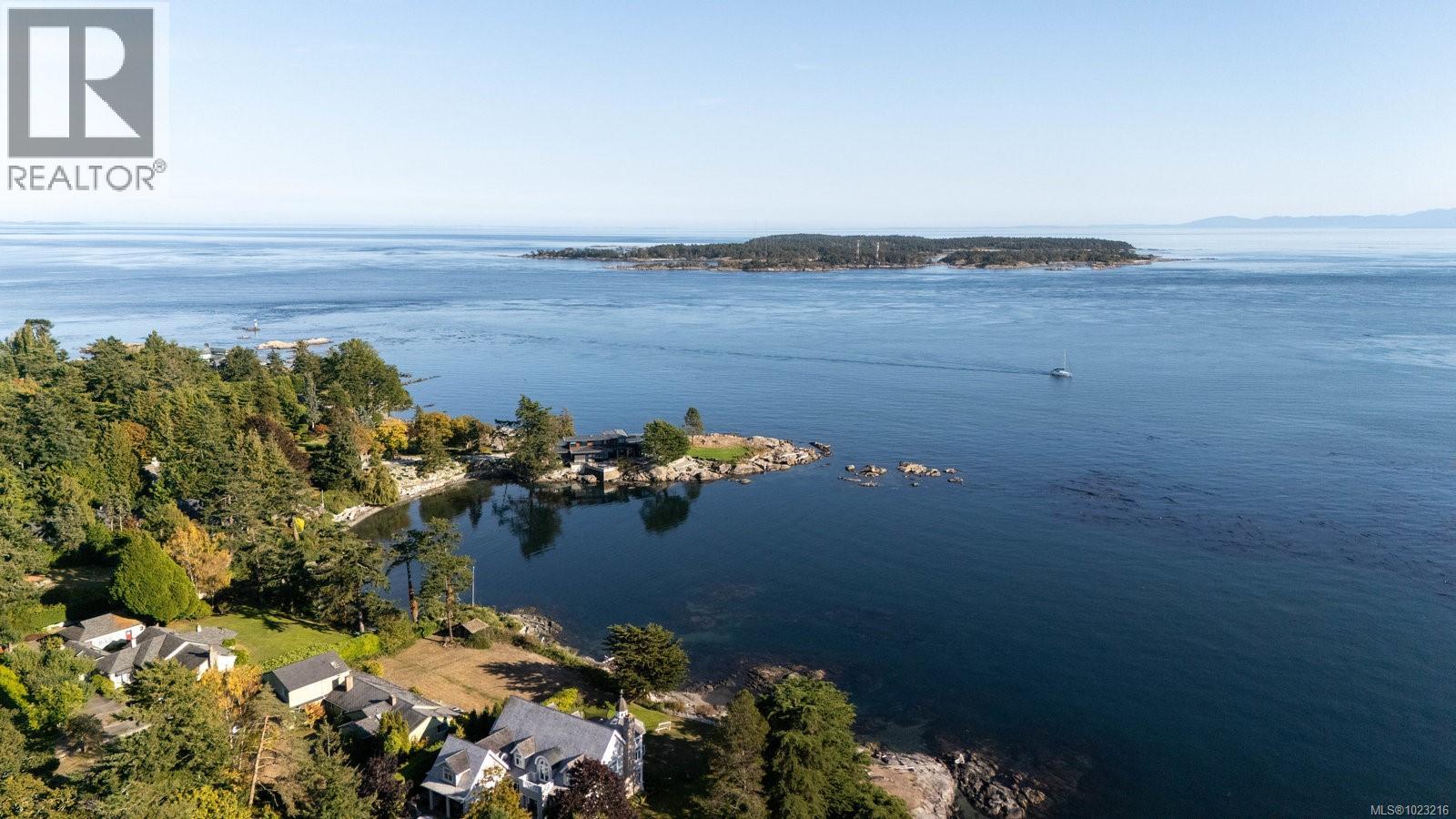 2944 Tudor Ave, Saanich, British Columbia  V8N 1M1 - Photo 55 - 1023216