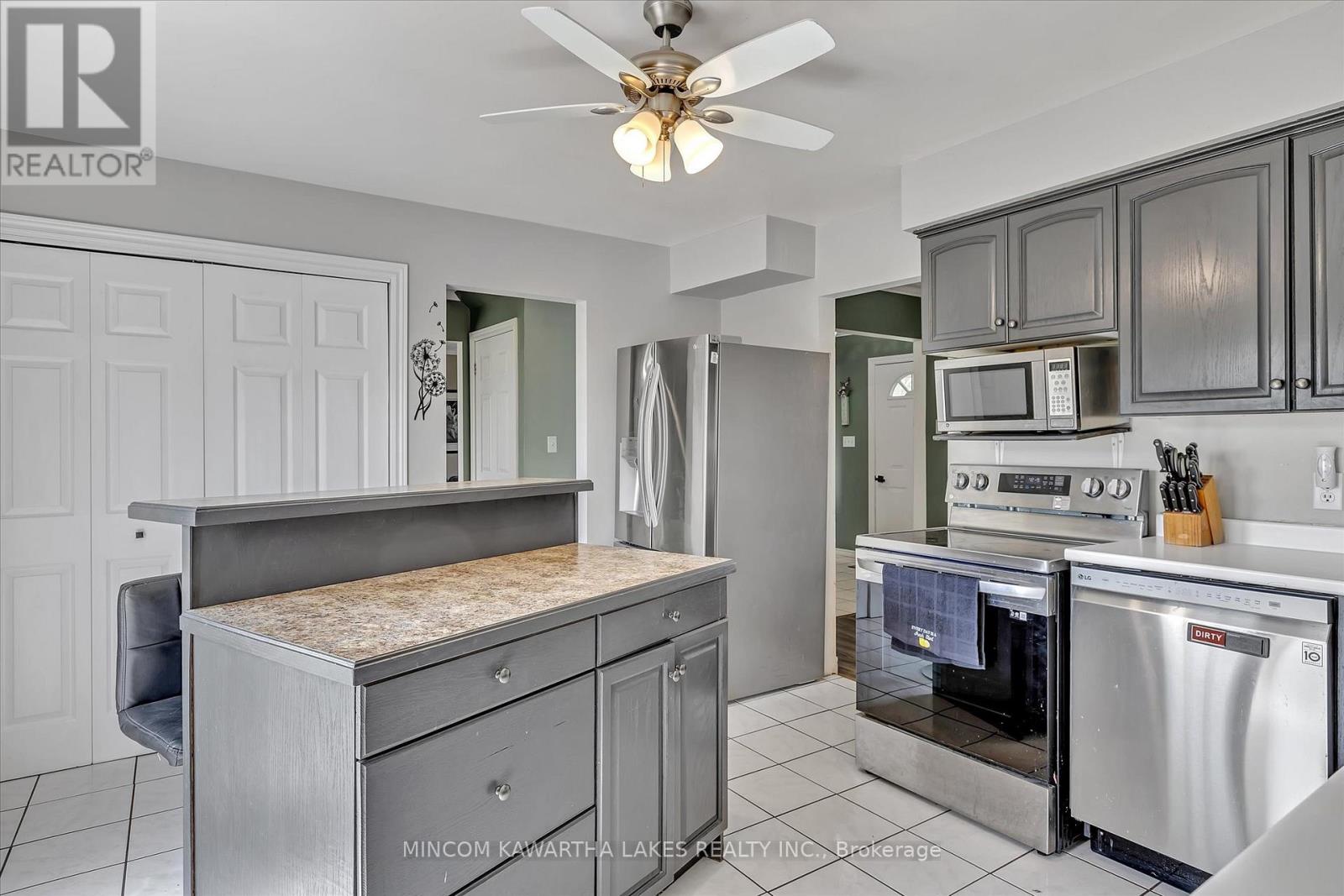 1405 Hiawatha Line, Otonabee-South Monaghan, Ontario  K9J 6X8 - Photo 14 - X12838342