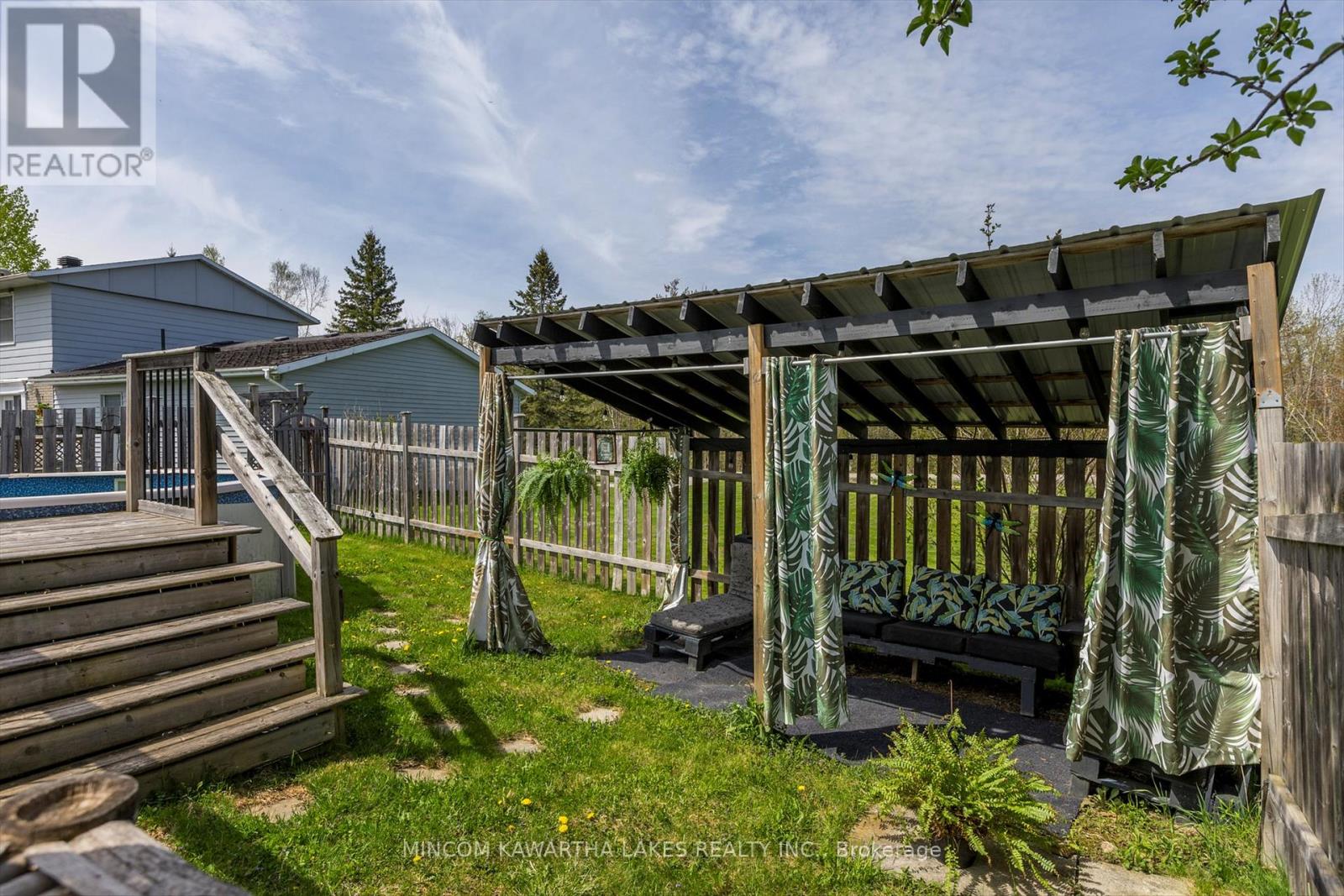 1405 Hiawatha Line, Otonabee-South Monaghan, Ontario  K9J 6X8 - Photo 35 - X12838342