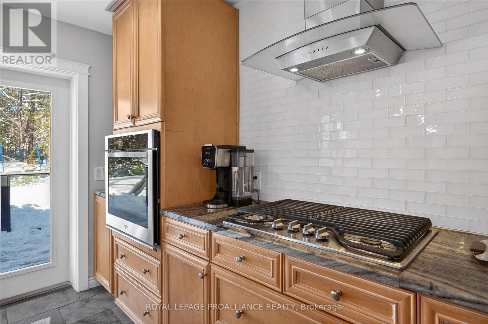 960 Weller Street N, Peterborough (Monaghan Ward 2), Ontario  K9J 4Y2 - Photo 12 - X12838398