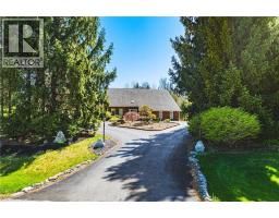 6 IRIS Court, Carlisle, Ontario