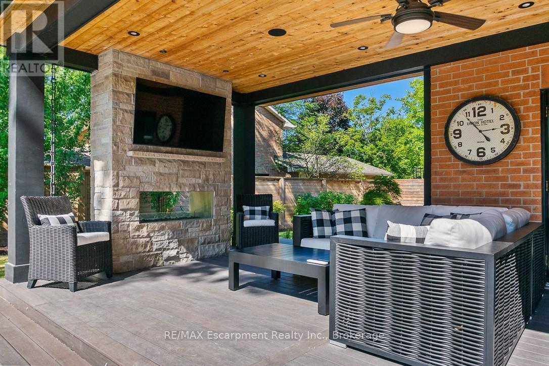 484 Aspen Forest Drive, Oakville, Ontario  L6J 6H7 - Photo 29 - W12837064