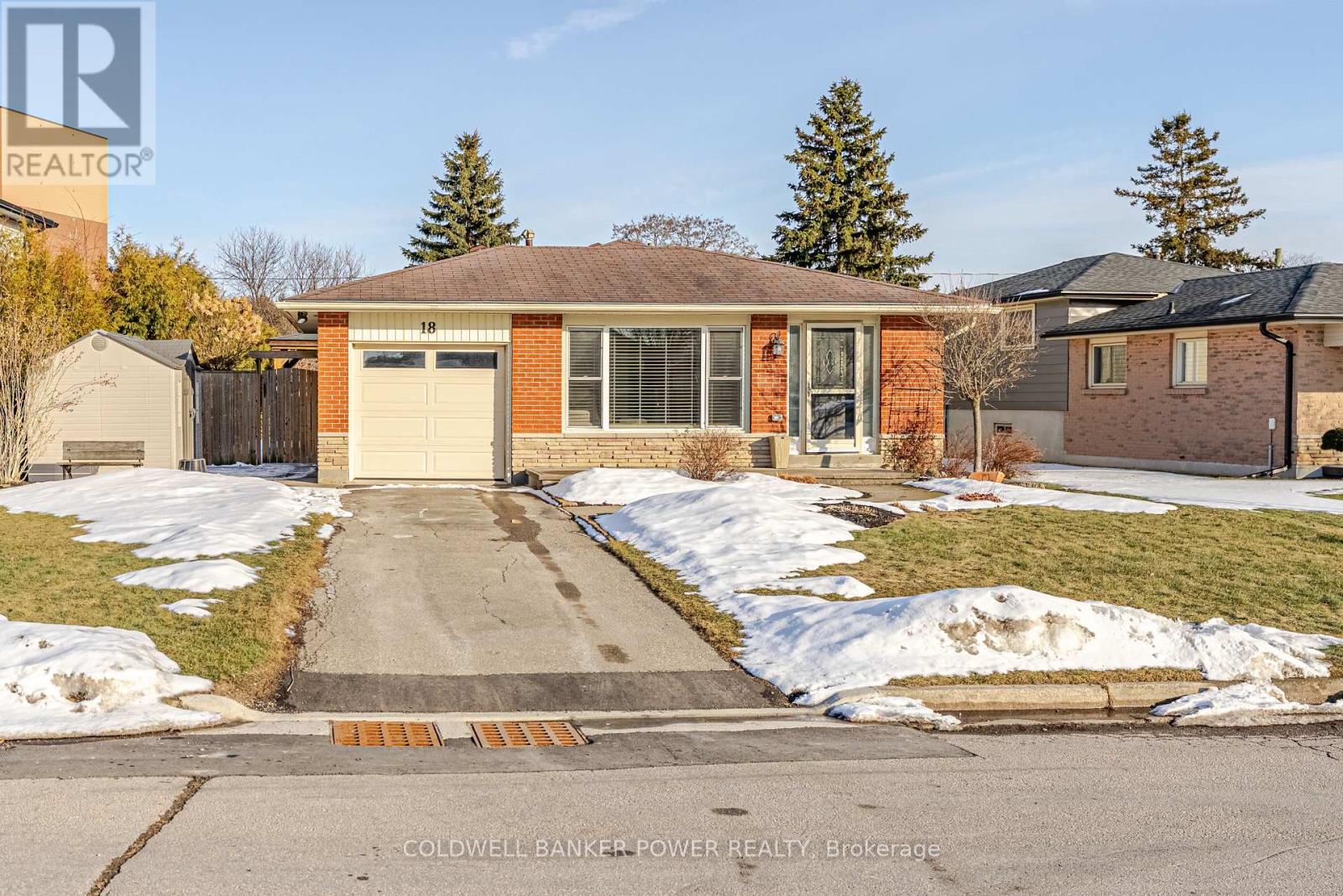 18 STIRLING CRESCENT, St. Thomas, Ontario