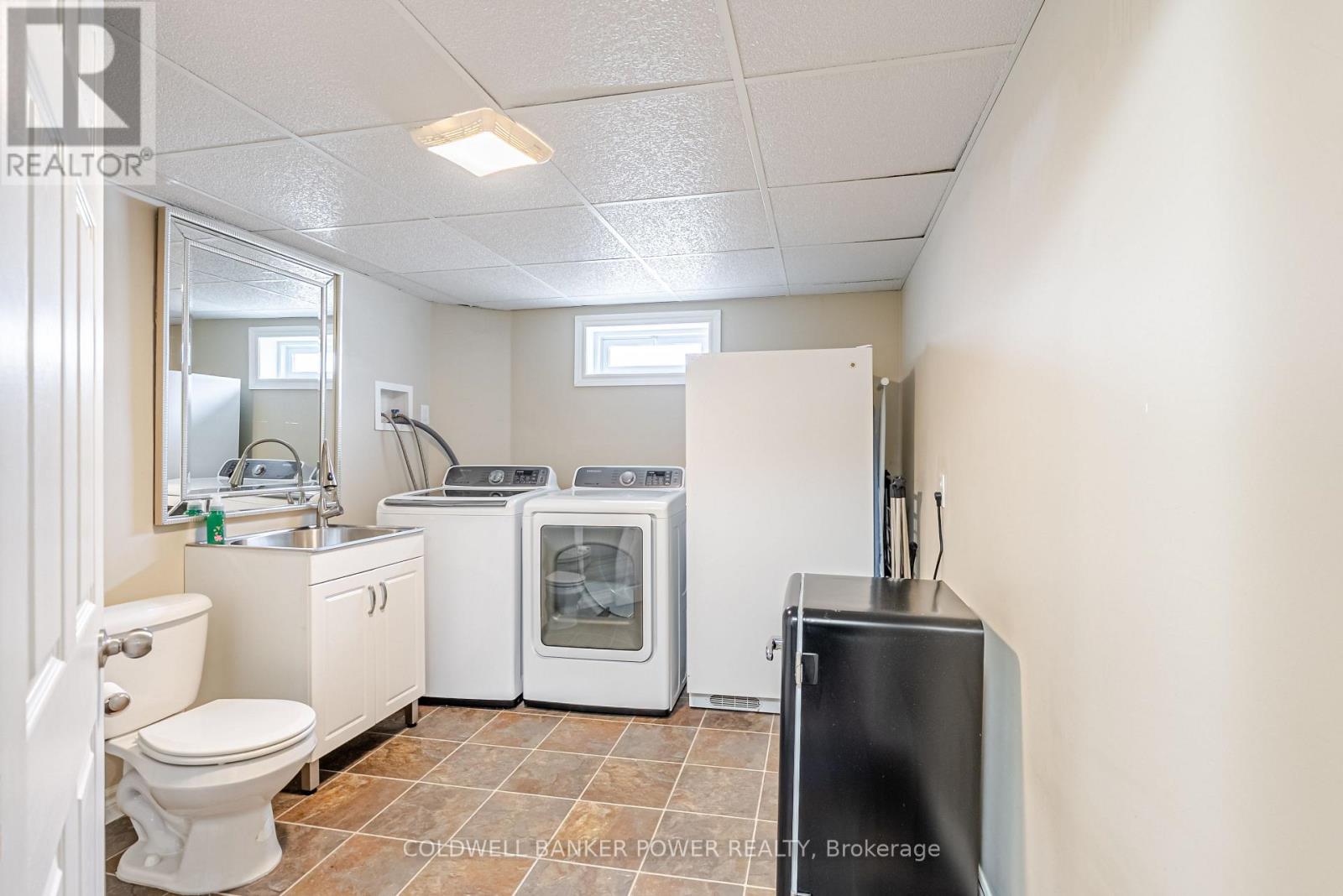 18 Stirling Crescent, St. Thomas, Ontario  N5P 3R3 - Photo 27 - X12838140