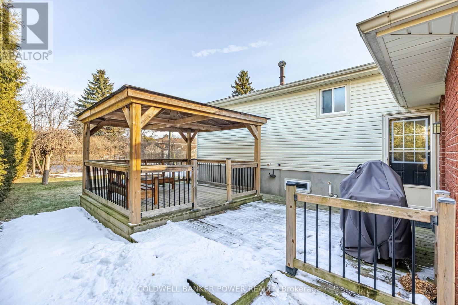 18 Stirling Crescent, St. Thomas, Ontario  N5P 3R3 - Photo 28 - X12838140