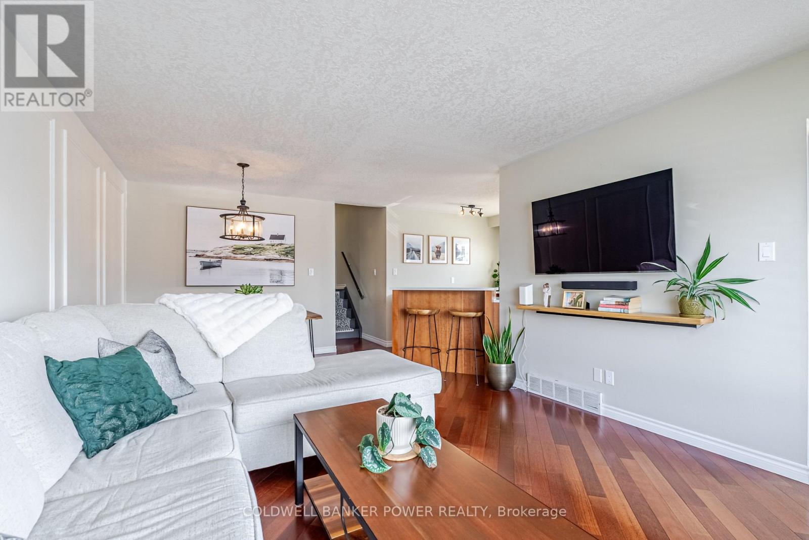 18 Stirling Crescent, St. Thomas, Ontario  N5P 3R3 - Photo 5 - X12838140