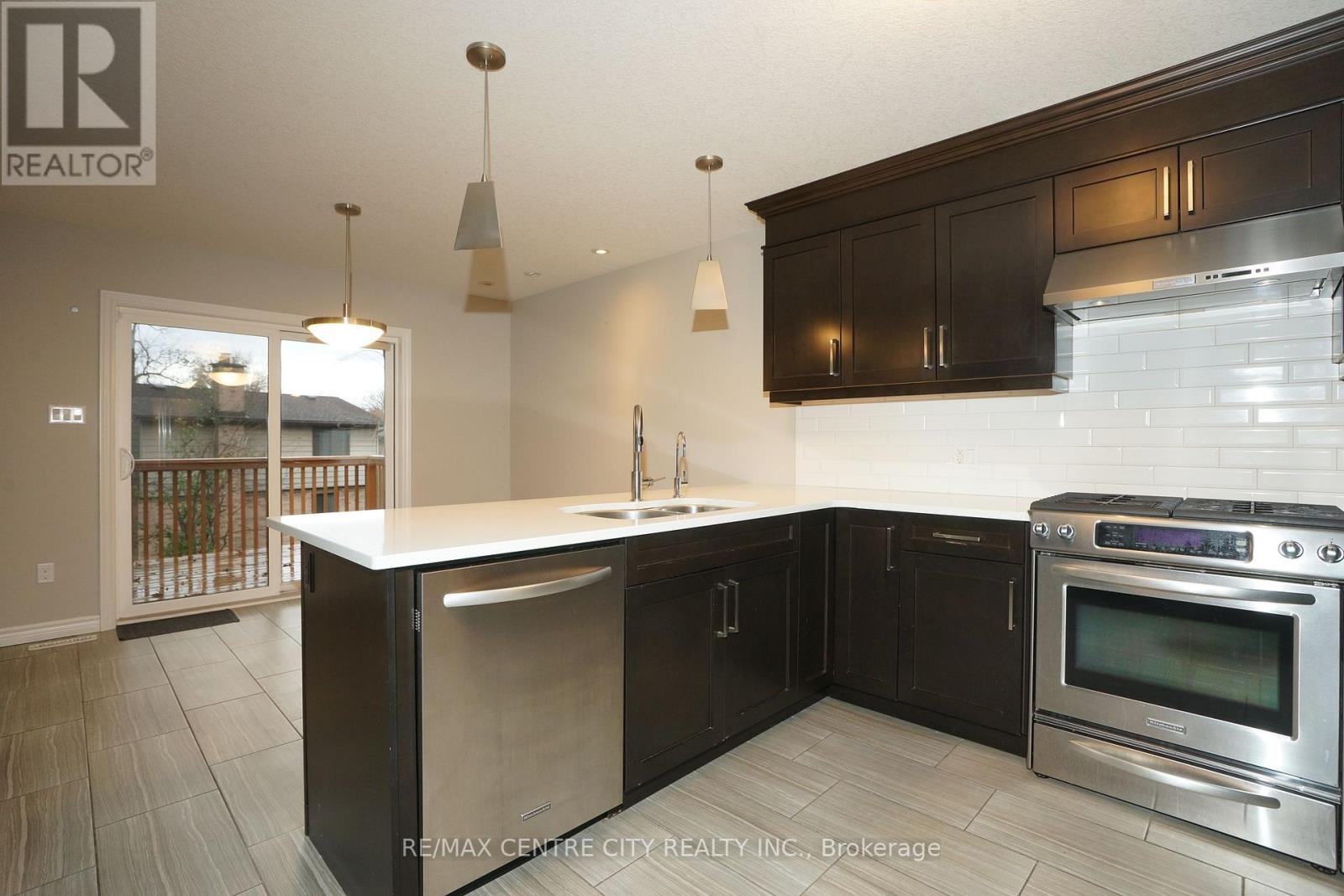 1509 Horseshoe Crescent, London North, Ontario  N5X 0L4 - Photo 10 - X12838176