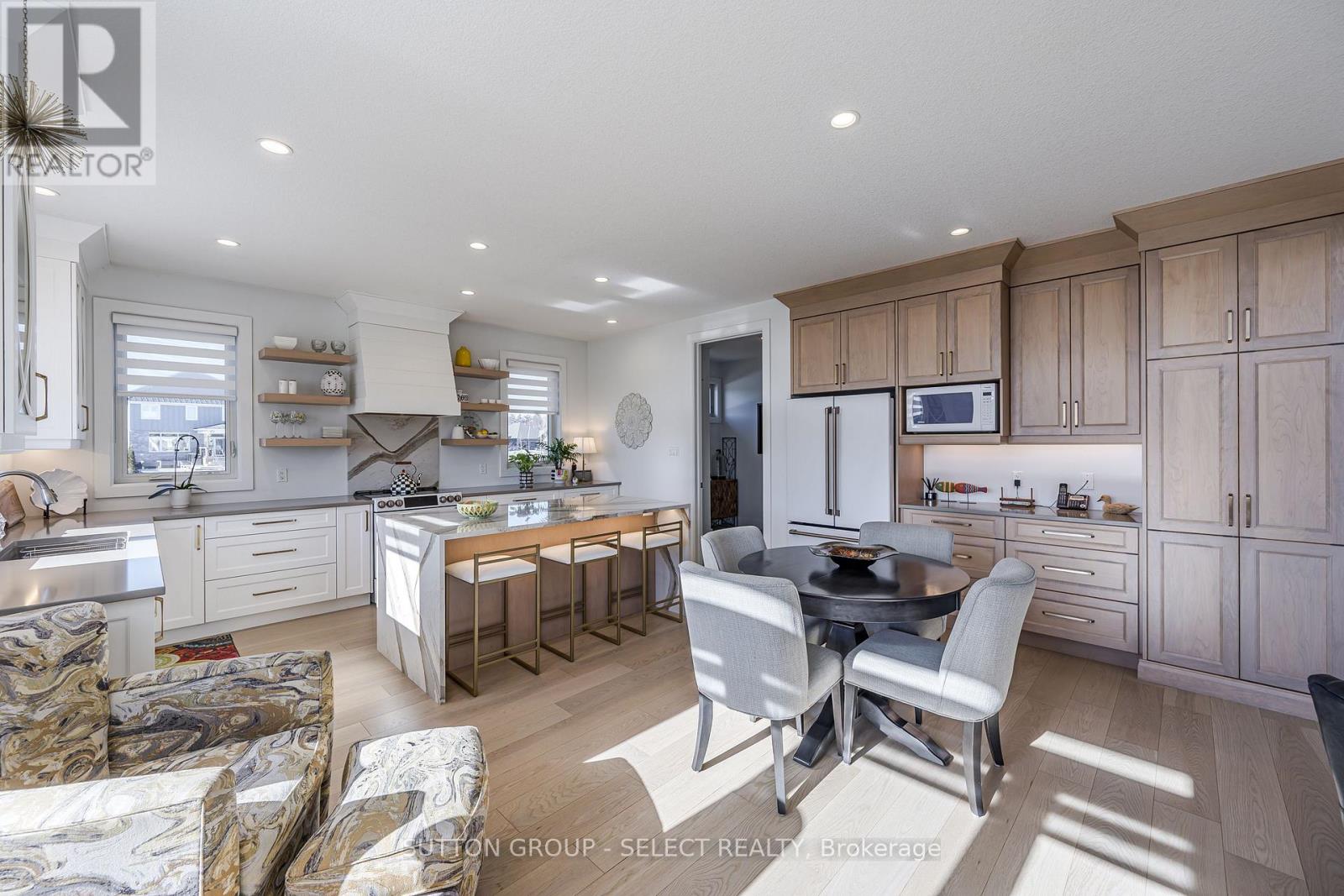 723 Pondhaven Road, Strathroy-Caradoc, Ontario  N0L 1W0 - Photo 10 - X12838252