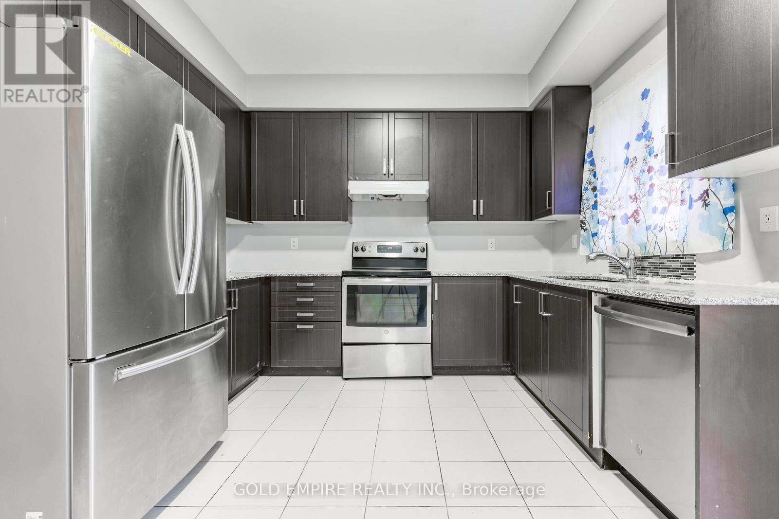 7511 Marpin Court, Niagara Falls, Ontario  L2H 0P3 - Photo 11 - X12838280