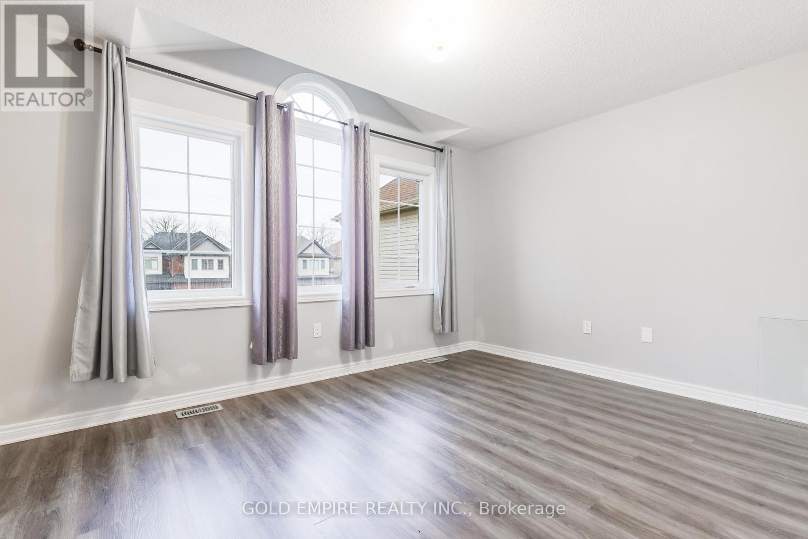 7511 Marpin Court, Niagara Falls, Ontario  L2H 0P3 - Photo 20 - X12838280