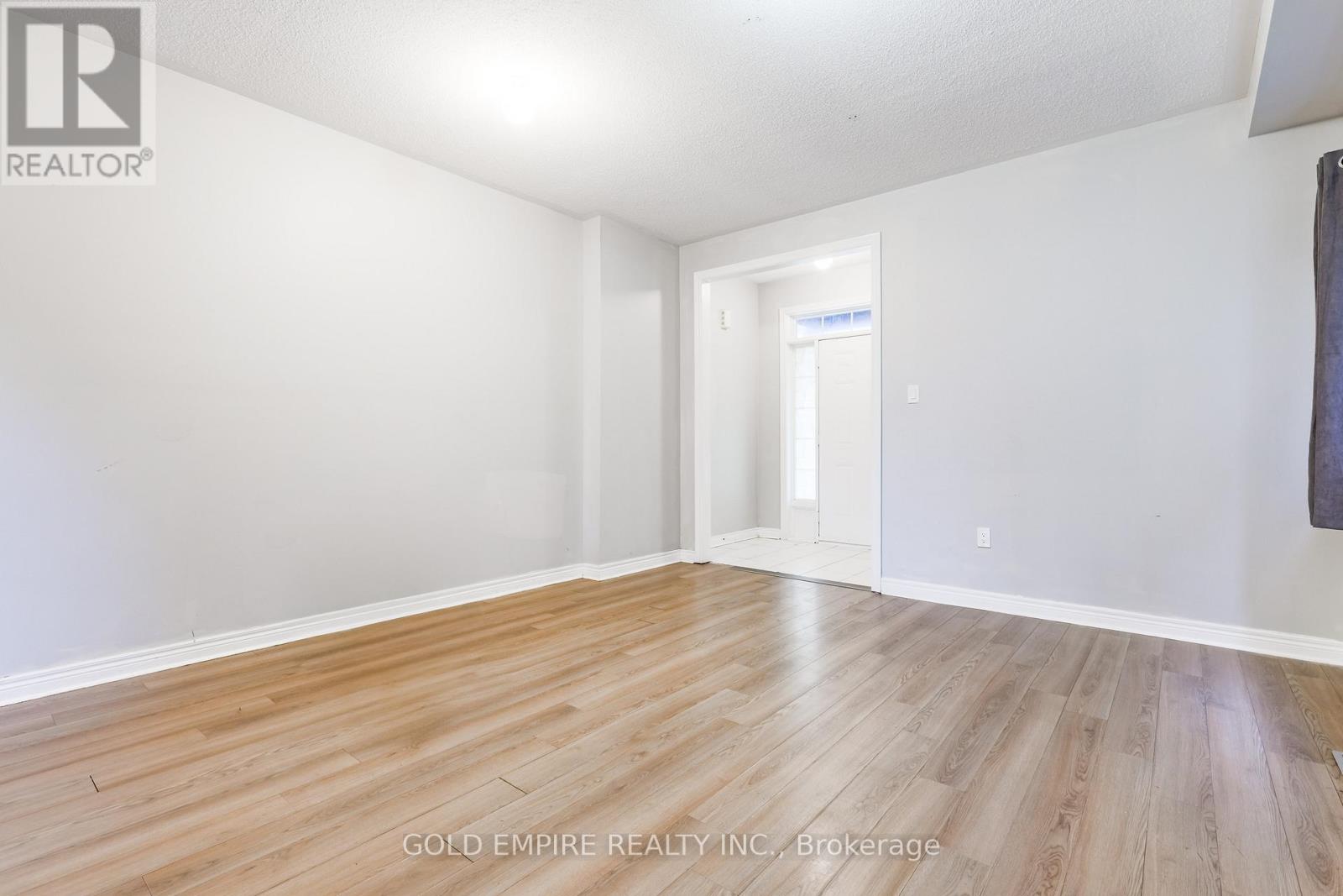 7511 Marpin Court, Niagara Falls, Ontario  L2H 0P3 - Photo 7 - X12838280