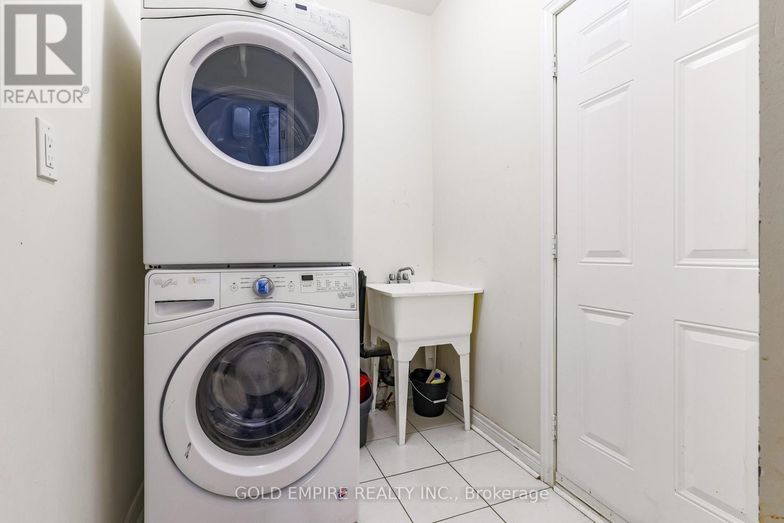 7511 Marpin Court, Niagara Falls, Ontario  L2H 0P3 - Photo 8 - X12838280