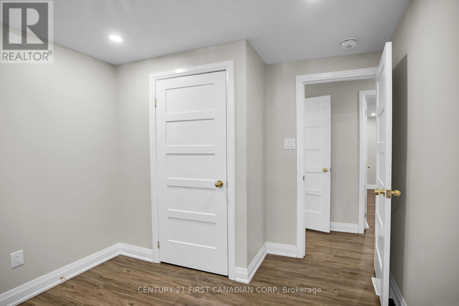 (Upper) - 1046 Jalna Boulevard, London South, Ontario  N6E 2M1 - Photo 10 - X12838406