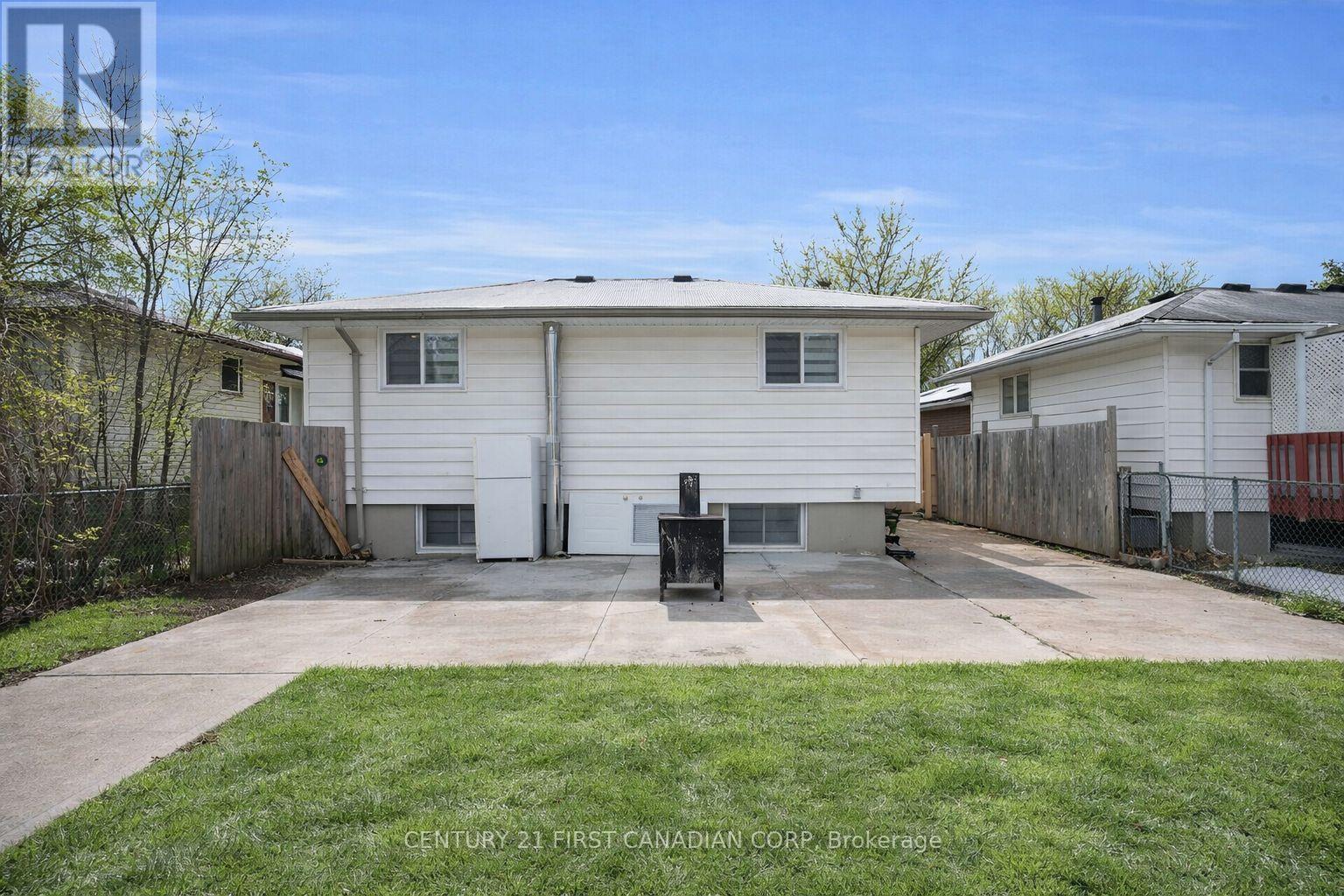 (Upper) - 1046 Jalna Boulevard, London South, Ontario  N6E 2M1 - Photo 13 - X12838406