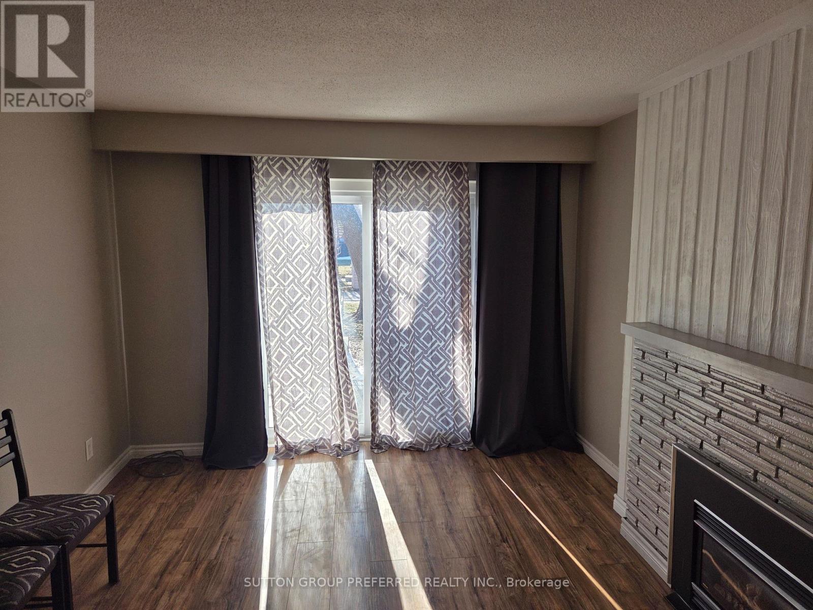 110 - 1090 Kipps Lane, London East, Ontario  N5Y 1V4 - Photo 2 - X12838448