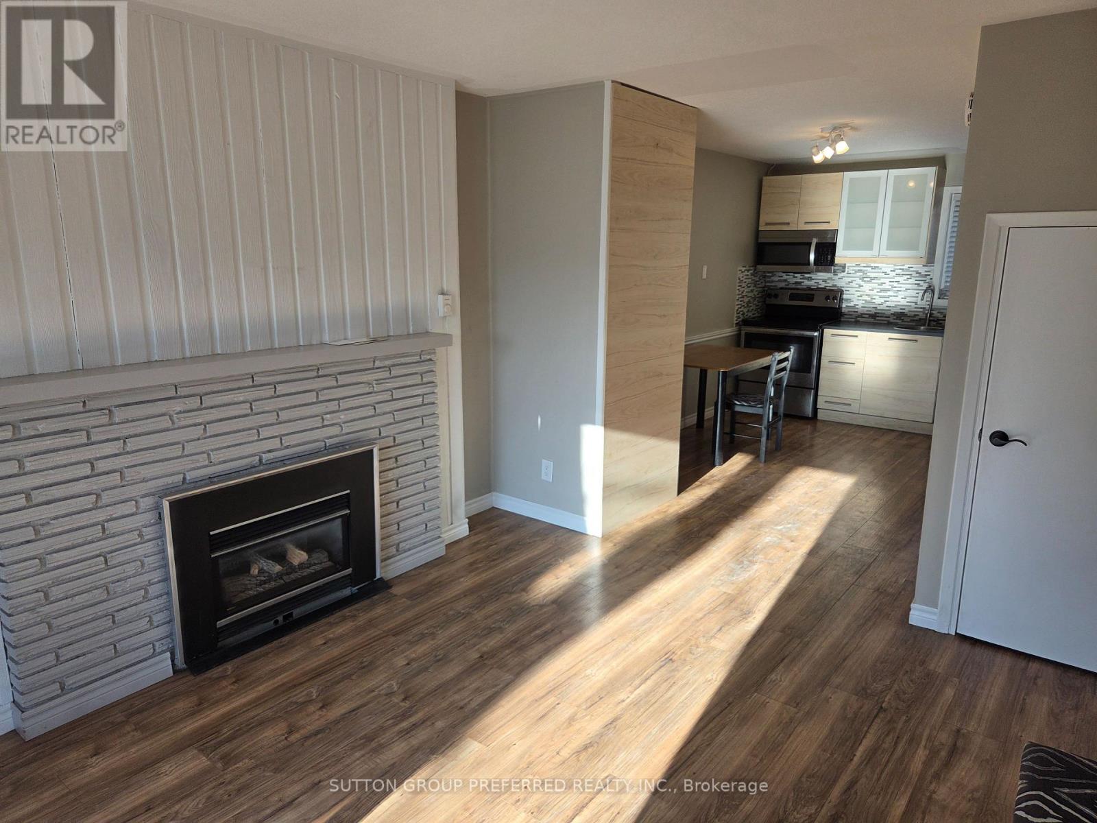 110 - 1090 Kipps Lane, London East, Ontario  N5Y 1V4 - Photo 3 - X12838448