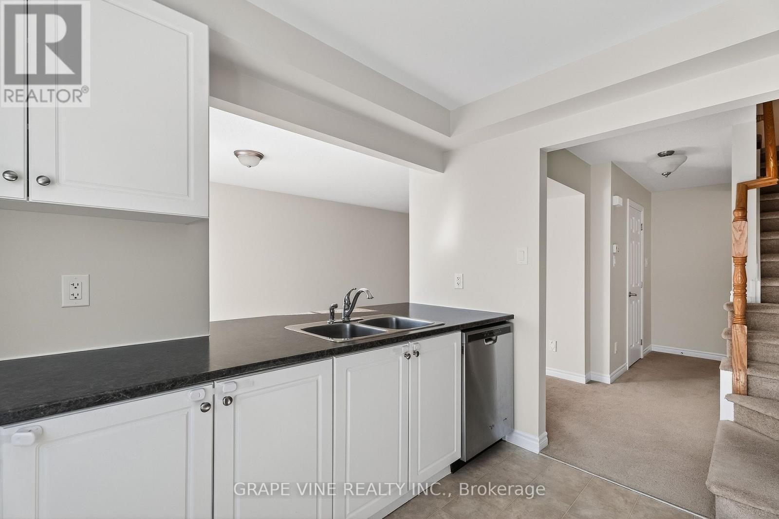 330 Sweet Grass Circle, Ottawa, Ontario  K2J 5W9 - Photo 14 - X12838242