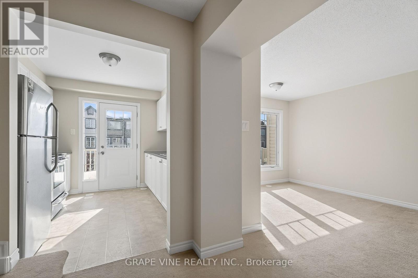 330 Sweet Grass Circle, Ottawa, Ontario  K2J 5W9 - Photo 9 - X12838242