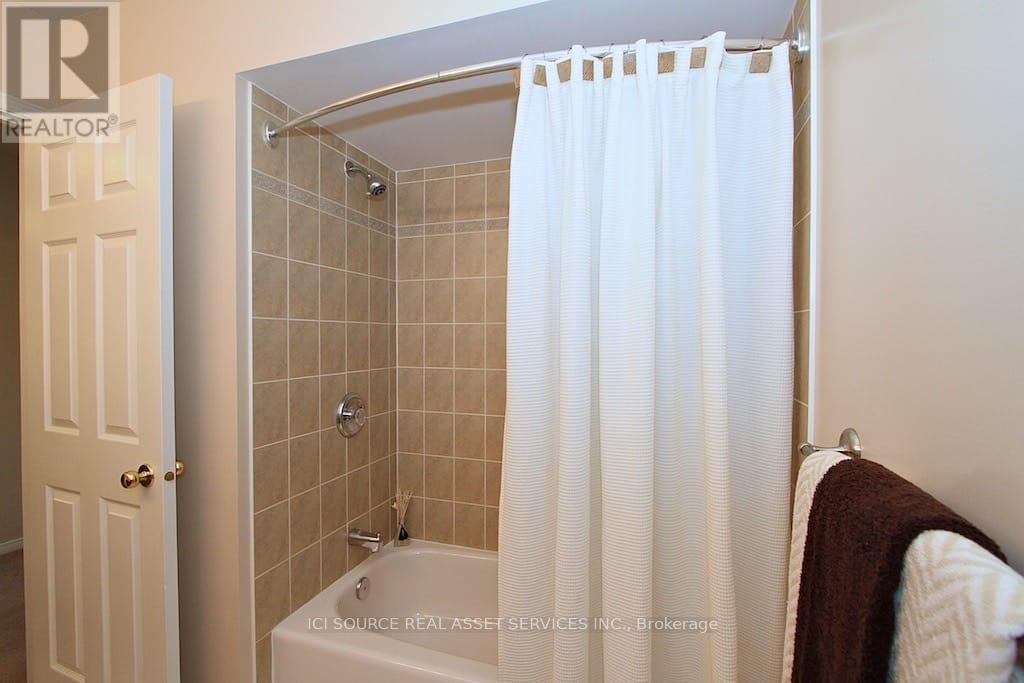 37 Steel Street, Ottawa, Ontario  K1J 8V4 - Photo 14 - X12837686