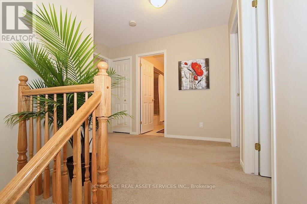 37 Steel Street, Ottawa, Ontario  K1J 8V4 - Photo 8 - X12837686