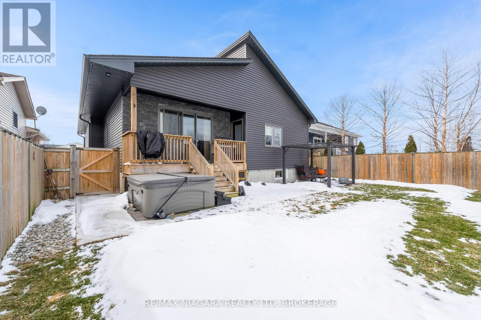 5 Heron Pointe Road, Port Colborne, Ontario  L3K 6A9 - Photo 33 - X12838248