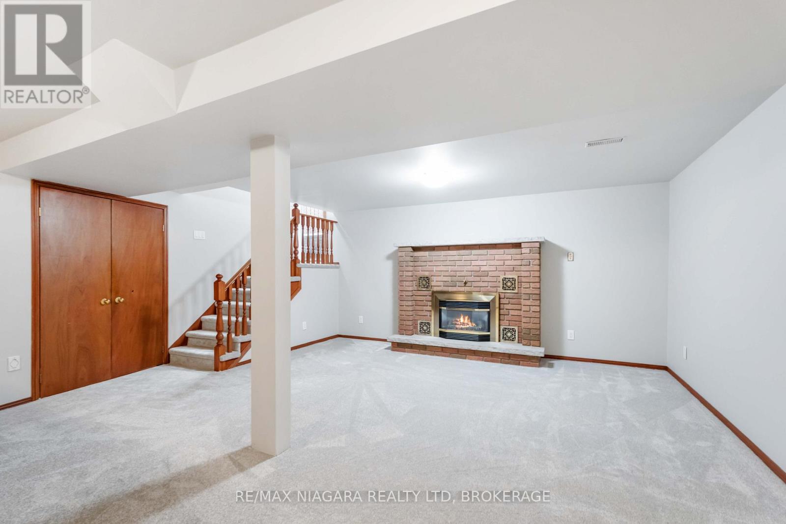 10 Donegel Place, Hamilton, Ontario  L9A 4Z6 - Photo 25 - X12838270