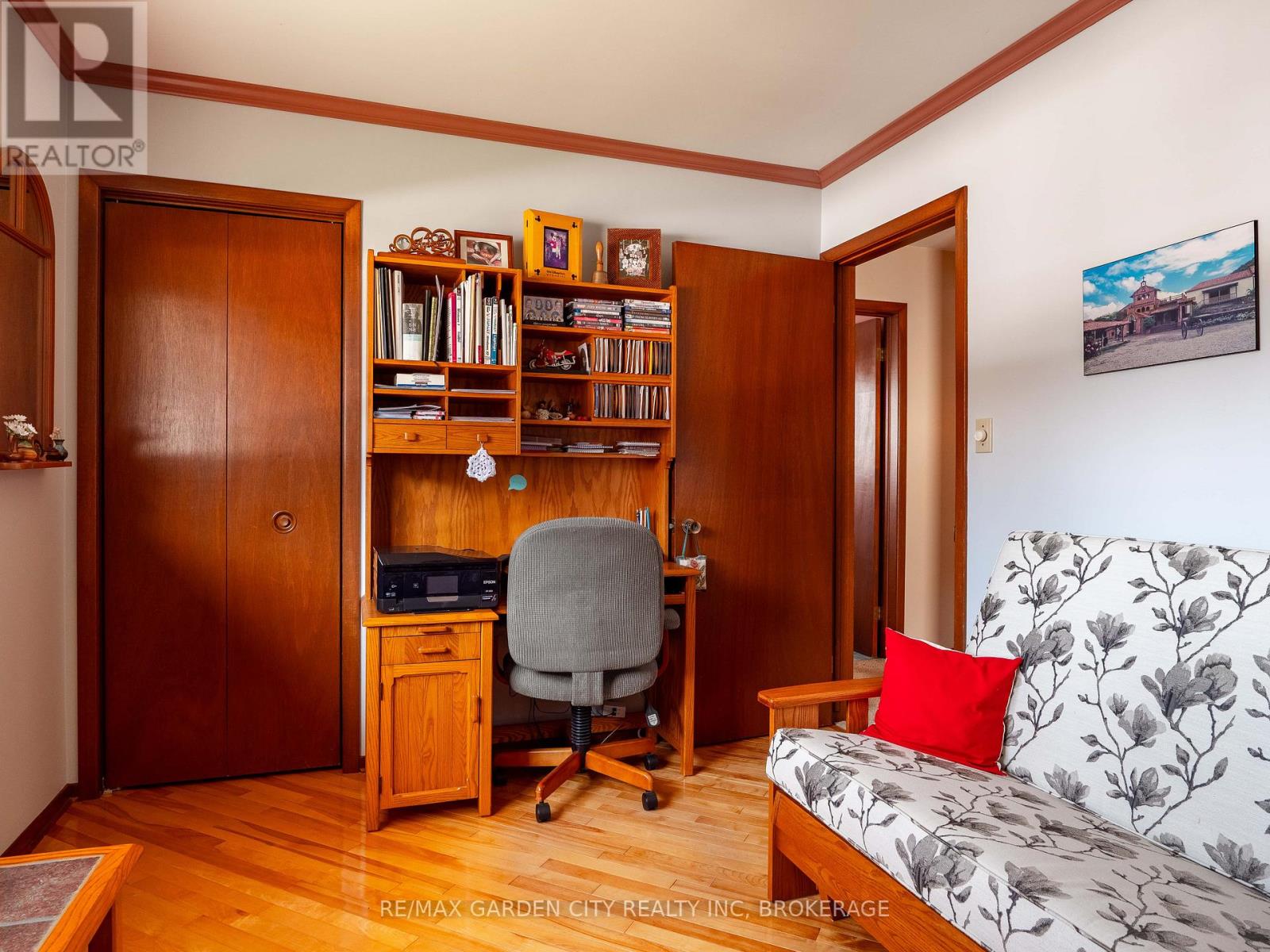 1609 Pelham Road, St. Catharines, Ontario  L2R 6P7 - Photo 19 - X12838272