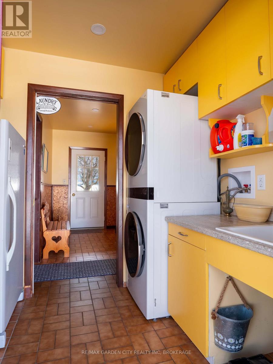 1609 Pelham Road, St. Catharines, Ontario  L2R 6P7 - Photo 33 - X12838272