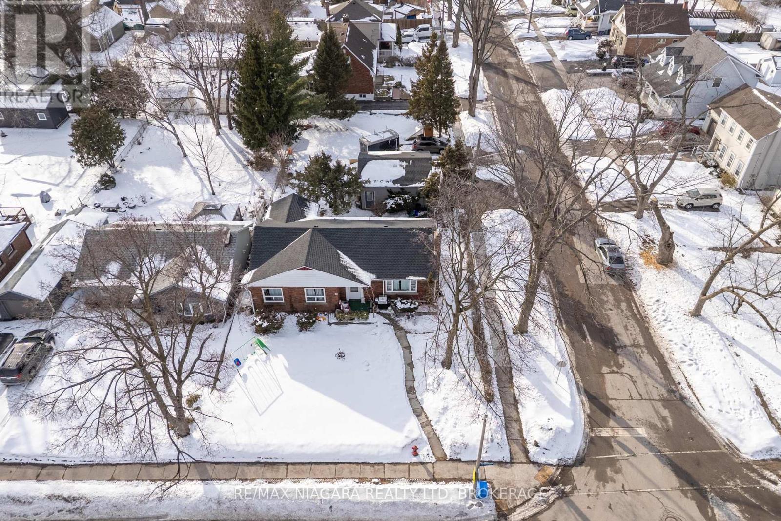 3251 Saint Paul Avenue, Niagara Falls, Ontario  L2J 2M2 - Photo 19 - X12838292