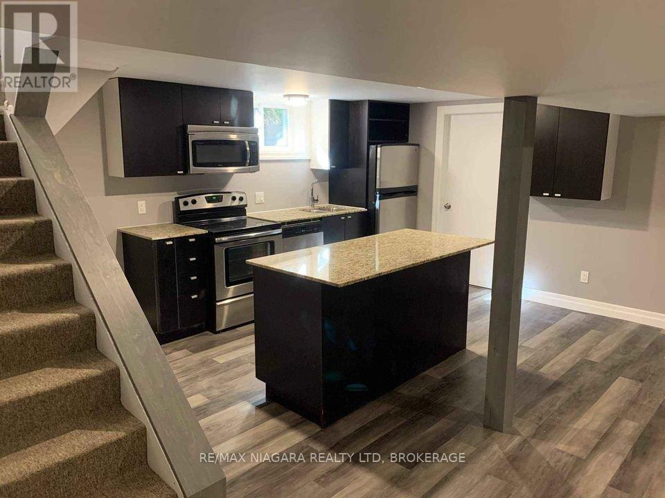 3251 Saint Paul Avenue, Niagara Falls, Ontario  L2J 2M2 - Photo 9 - X12838292