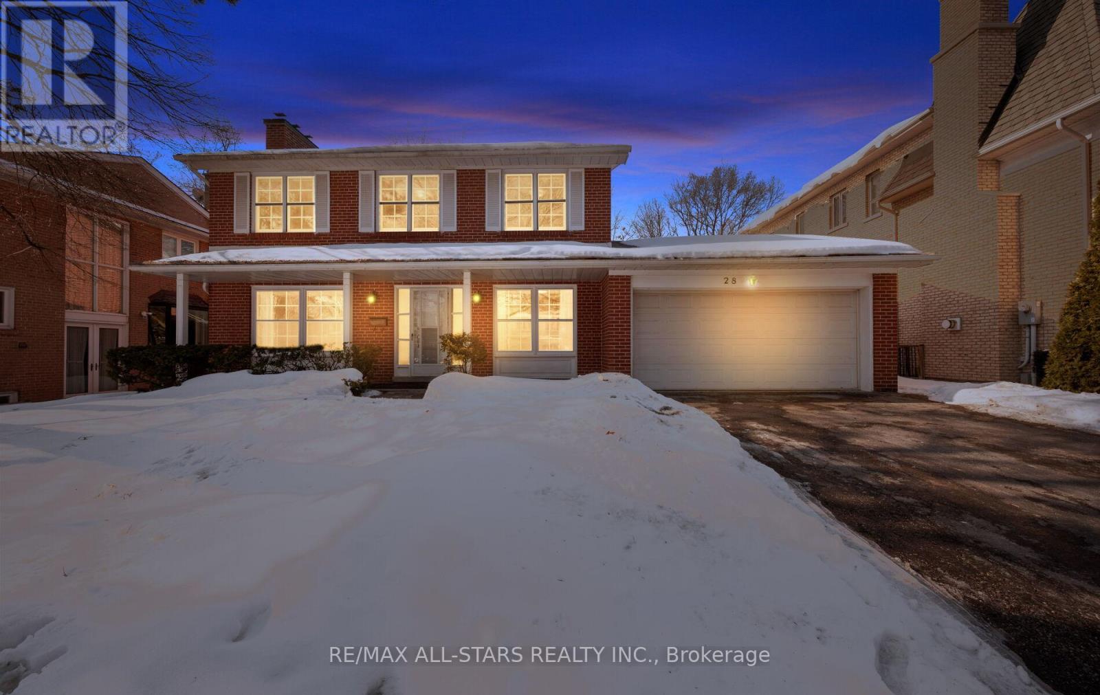 28 Montressor Drive, Toronto, Ontario  M2P 1Z1 - Photo 1 - C12838126