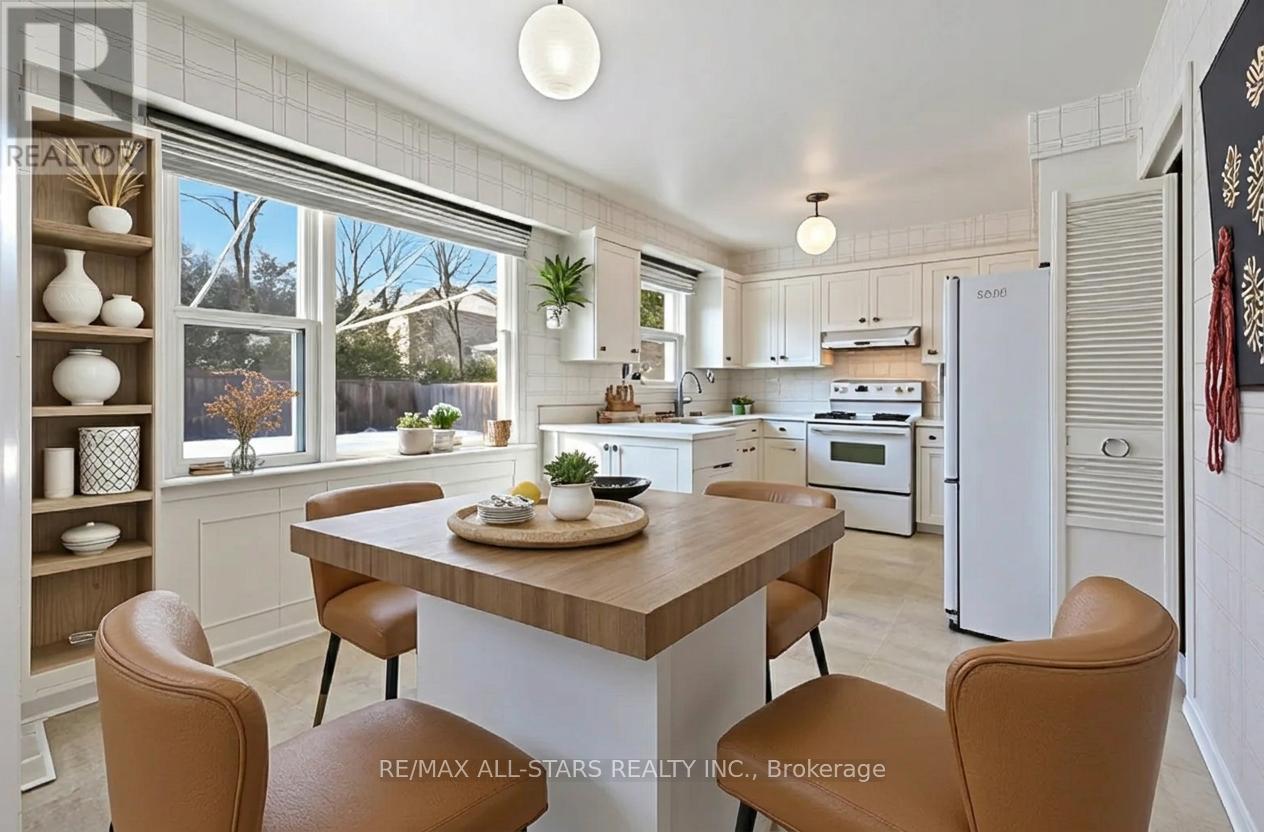 28 Montressor Drive, Toronto, Ontario  M2P 1Z1 - Photo 12 - C12838126