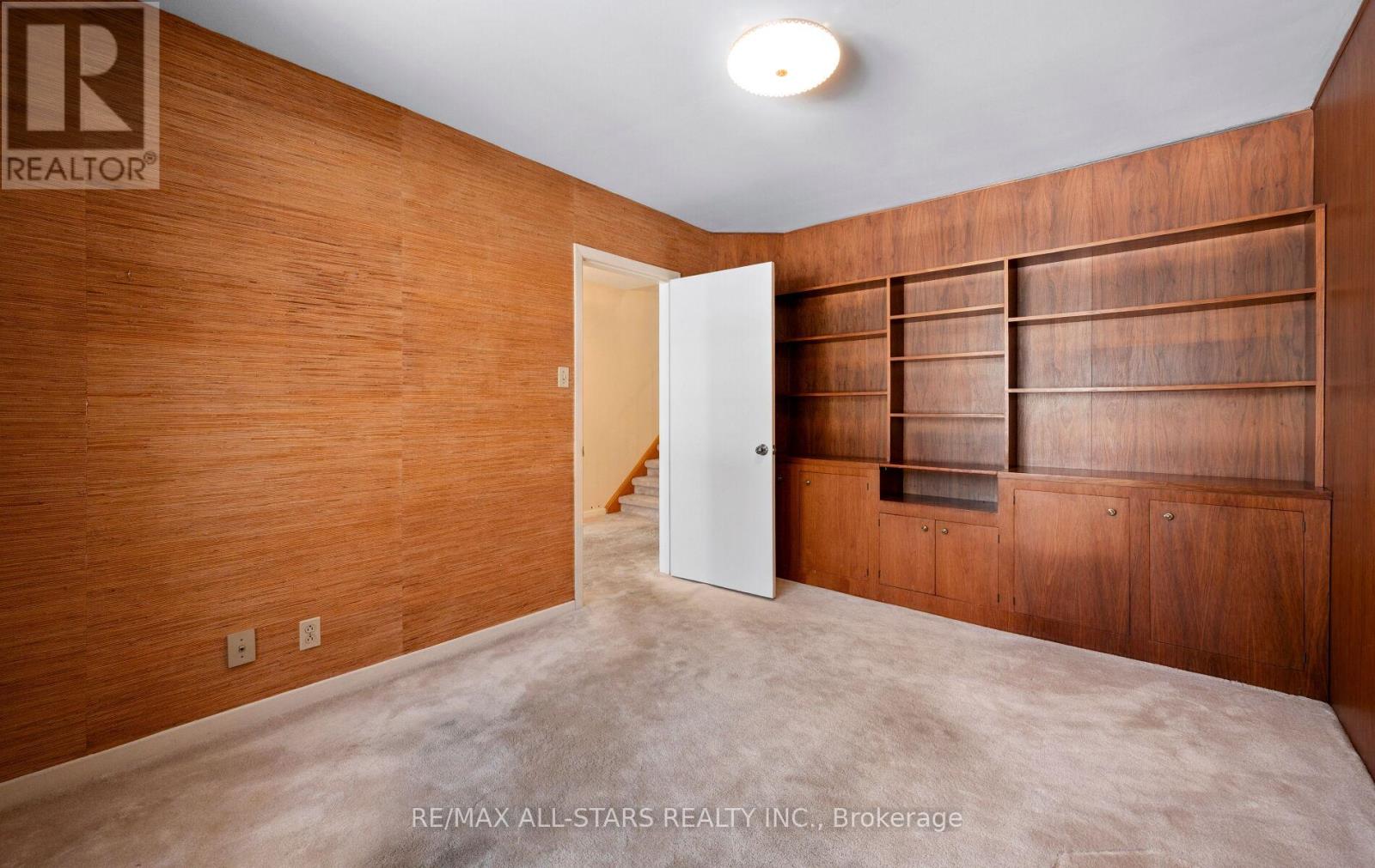 28 Montressor Drive, Toronto, Ontario  M2P 1Z1 - Photo 17 - C12838126