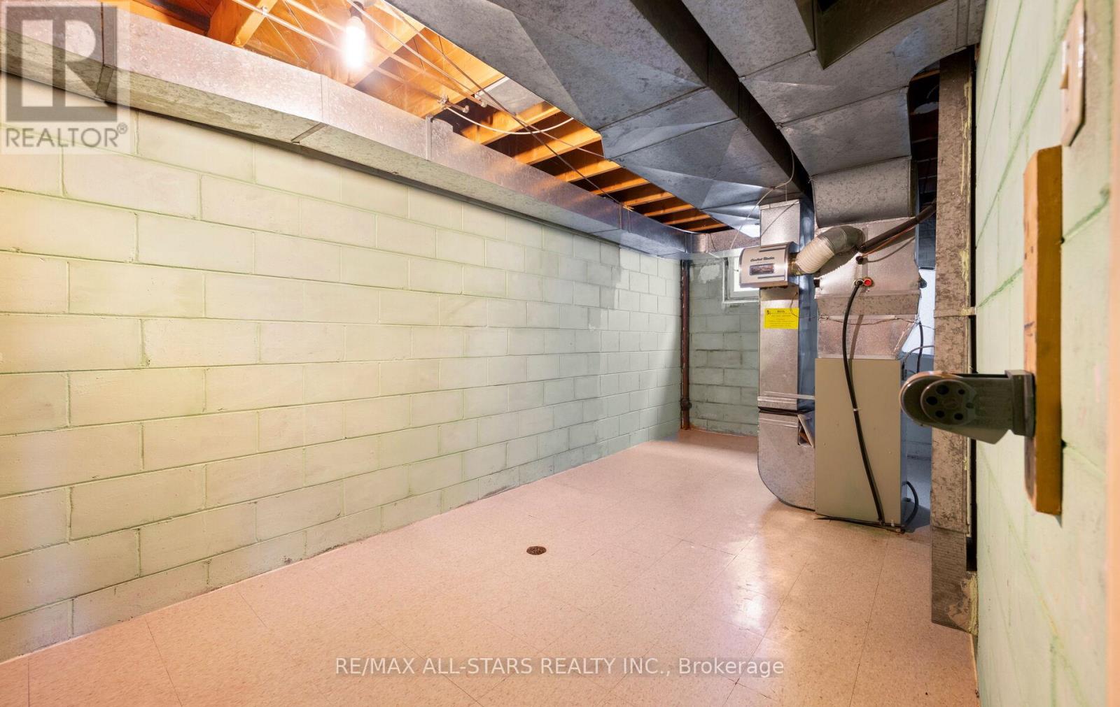 28 Montressor Drive, Toronto, Ontario  M2P 1Z1 - Photo 35 - C12838126